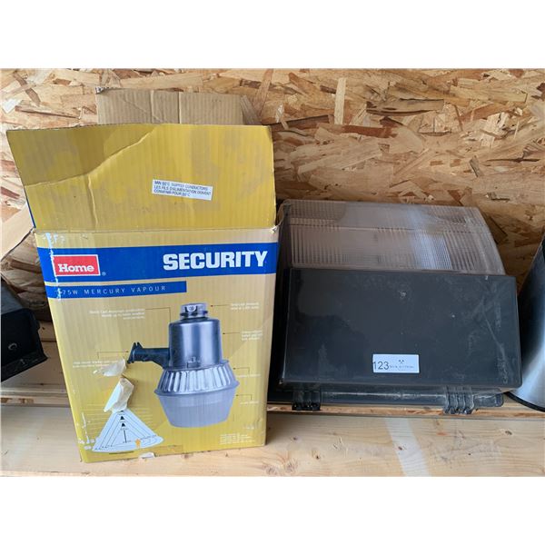 2 x Security Lights