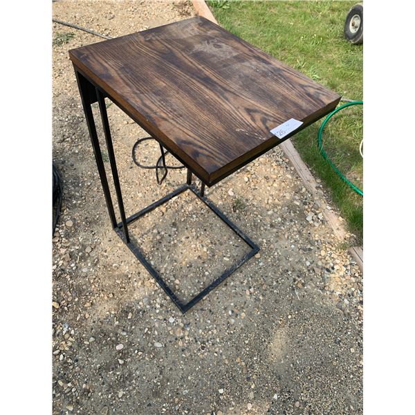 Tainoki Wooden Work Table w/ Electrical Outlet