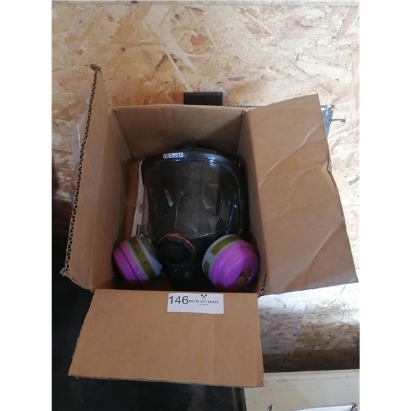 NORTH Respirator w/ Honeywell Canisters