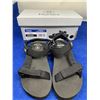 Image 1 : Hurley Sandals (size 7 Women's ) Black