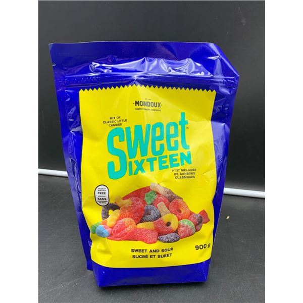 Mondoux Sweet Sixteen Gummy Candy (900g)