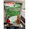 Image 2 : CASE LOT - Riceworks Salsa Fresca Rice Snacks 12x155g