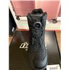 Image 2 : NEW Stormhawk Black Size 7 Hiking/Bike Books