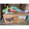Image 1 : Huer Super Mix Candy Cones 12 x 200g