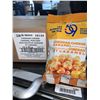 Image 2 : 58th street cheddar cheese caramel popcorn 12 x 80g