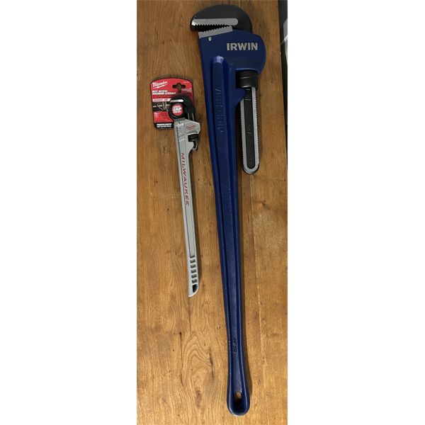 LOT OF 2 PIPE WRENCHES - AS NEW