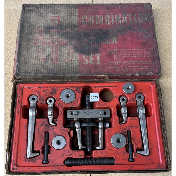 SNAP-ON GEAR PULLER SET