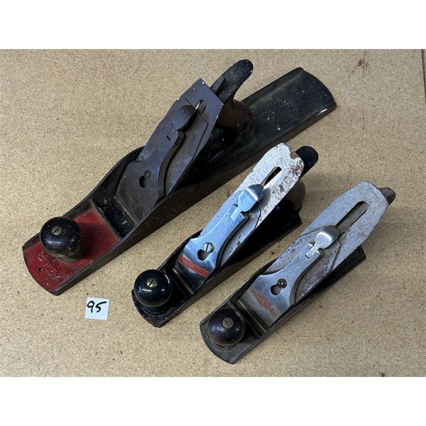 LOT OF 3 - WOOD PLANES - INCL BAILEY #6