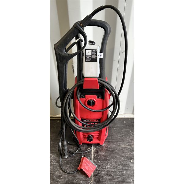 CLEAN FORCE 1500 PSI POWER WASHER