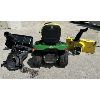 Image 2 : JD X370 RIDING MOWER - 42 INCH CUT - 21.4 HP - 94 HRS - HYDROSTATIC