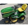 Image 4 : JD X370 RIDING MOWER - 42 INCH CUT - 21.4 HP - 94 HRS - HYDROSTATIC