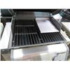 Image 3 : Weber Spirit E-210/E-310 Propane Grill - 2 Burner