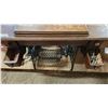 Image 7 : Singer sewing machine, in wooden cabinet - with accessories - 36.5"W x 18"x 29.5"H