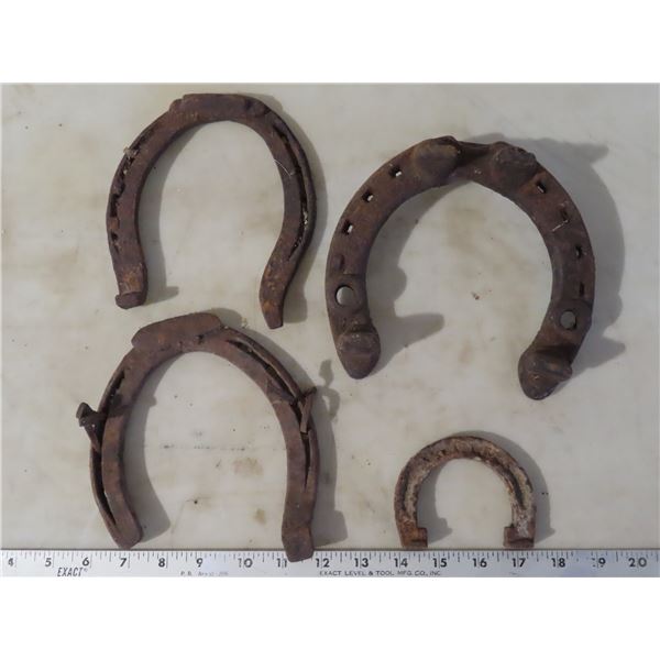 4 Horse shoes – 3 large, 1 mini