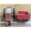 Image 2 : Vintage Case Tractor with Farm Trailer – Metal toy