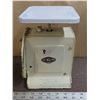 Image 2 : Vintage Hanson Scale