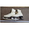 Image 1 : Vintage ladies sz 6 ice skates