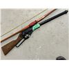 Image 2 : vintage Daisy toy rifle, loads, barrel plugged + Dunarco bow, made in Canada, #70 Wt-35