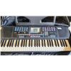 Image 3 : Yamaha PSR-220, large keyboard, with power cord and carrying case - tested, works good