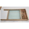 Image 2 : Vintage Chief glass and wood washboard