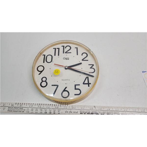 Vintage yellow clock - works