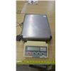 Image 1 : FG-60KX digital scale - works