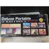 Image 2 : Vintage 4"x5" Deluxe Portable TV - Model: KT-1045