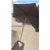 Image 3 : patio umbrella