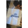 Image 2 : 3 Corona Bags