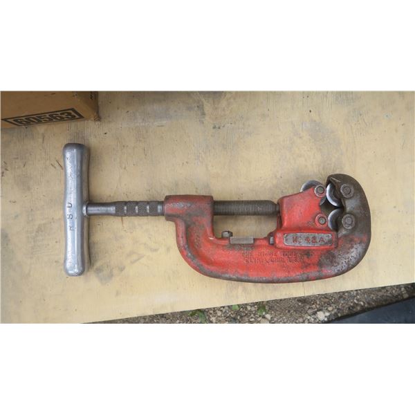 1/2 -2  4 wheel pipe cutter