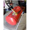 Image 4 : Red portable air tank - 5 gallon