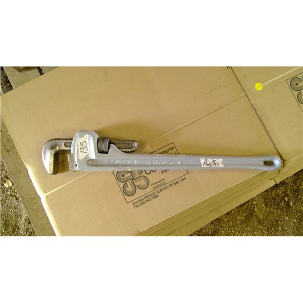 24" Heavy duty pipe wrench