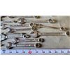 Image 2 : assorted wrenches