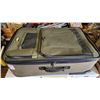 Image 6 : Pair of large luggage bags & hard suitcase - very good condition