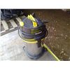 Image 2 : Stanley shop vac no wheels no hoses