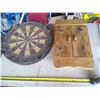 Image 1 : dart board and wood dart case, 8 plstic darts