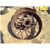 Image 2 : 2 30-31" steel wheels