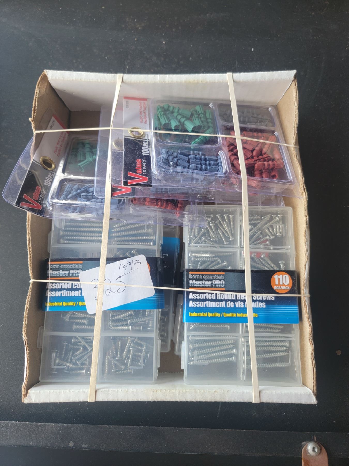 assorted fasteners - Schmalz Auctions