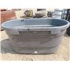 Image 3 : 51.5"x 31.5"x25" Plastic tub/Trough