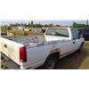 Image 3 : 1993 GMC Sierra SL 2500 HAS KEYS AND REMOTE  VIN 1GTFC24K1PZ552363