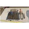 Image 1 : assorted tools - chisels and punches