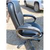 Image 4 : 2 Office chairs (assorted conditions - pictures match style of chair, condition may vary)