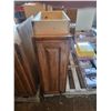 Image 9 : 5 pieces oak kitchen cupboards (see description)