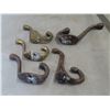 Image 2 : 5 Brass Vintage Hooks