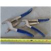 Image 2 : Pair of V-Notch pliers