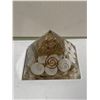 Image 1 : SHELL ORGONITE PYRAMID