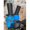 Image 2 : PALLET OF ASSORTED PLASTIC WATER BARRELS & PLANTER POTS