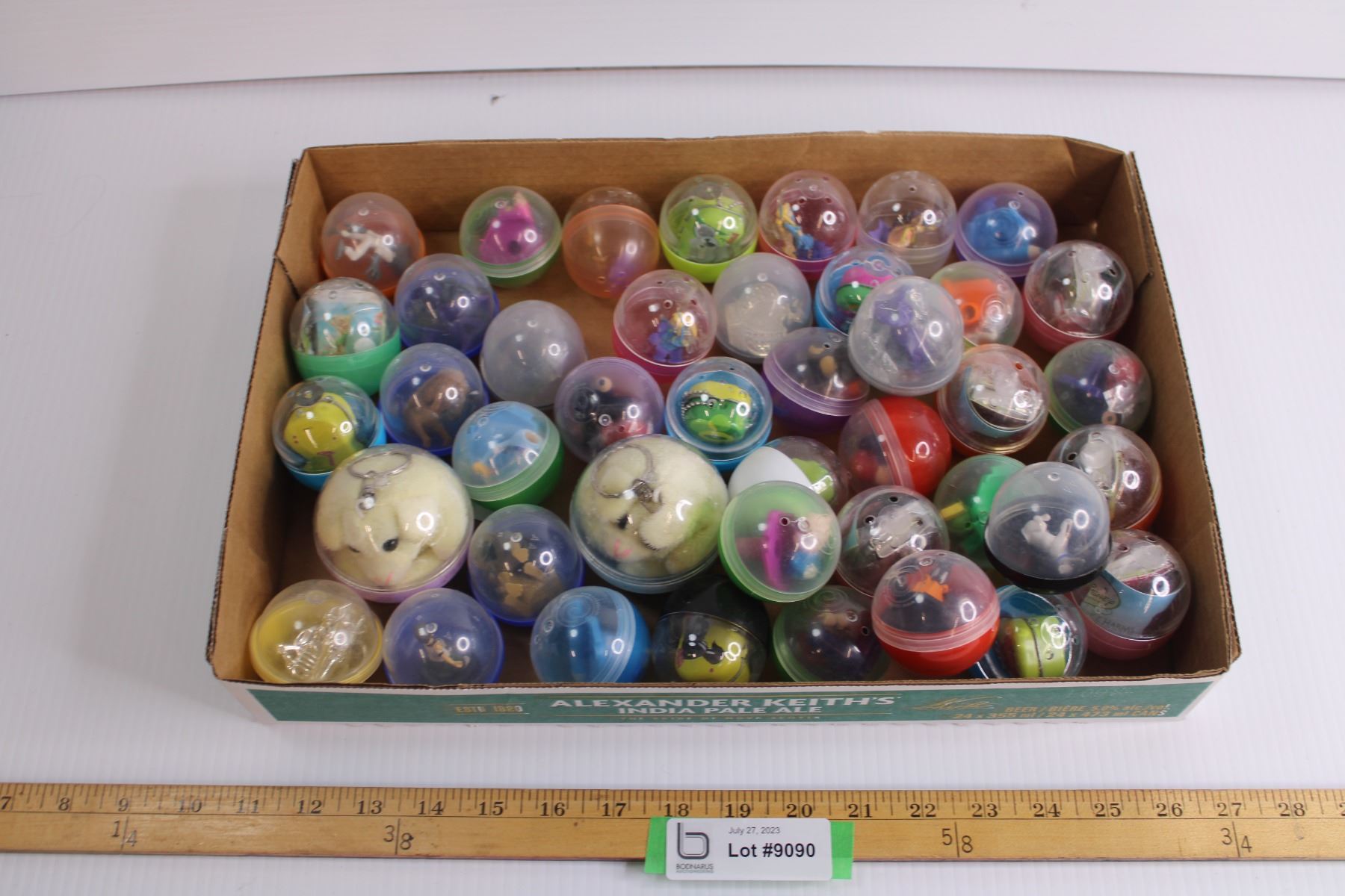 (25+) Vending Machine Toy Capsules (Full) Toys in capsules for vending machines