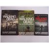 Image 2 : (3) Walking Dead Graphic Novels