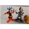 Image 3 : (4) Disney Figurines (Madagascar, Goofy, The Lion King)